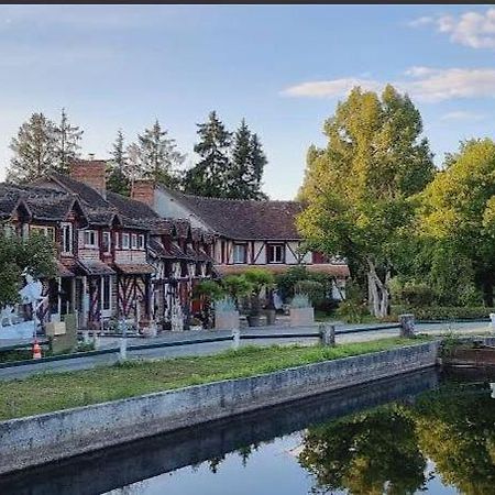 Le Moulin De Villiers Hotel Nouan-le-Fuzelier Екстериор снимка